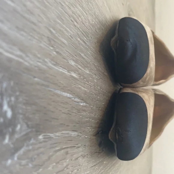 CHANEL Tan and Black Women's Shoes - Picture 5 of 16